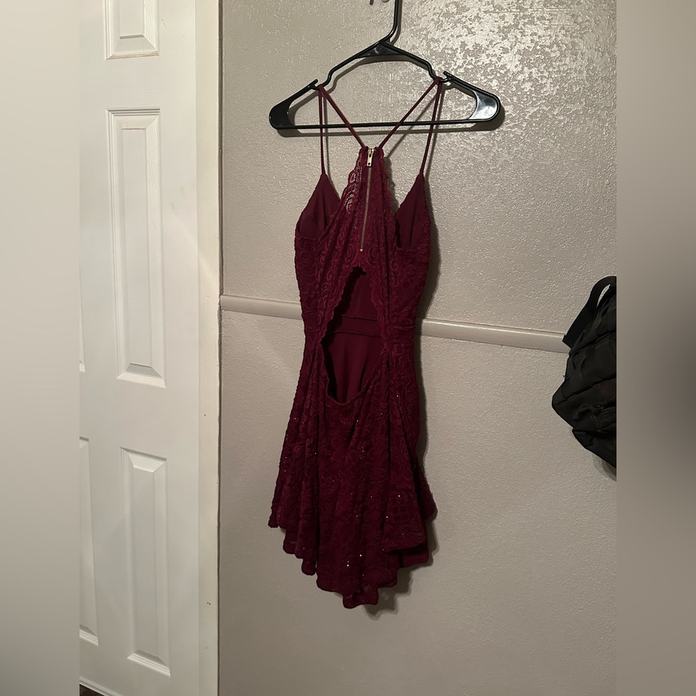 Honey and Rosie, maroon size small